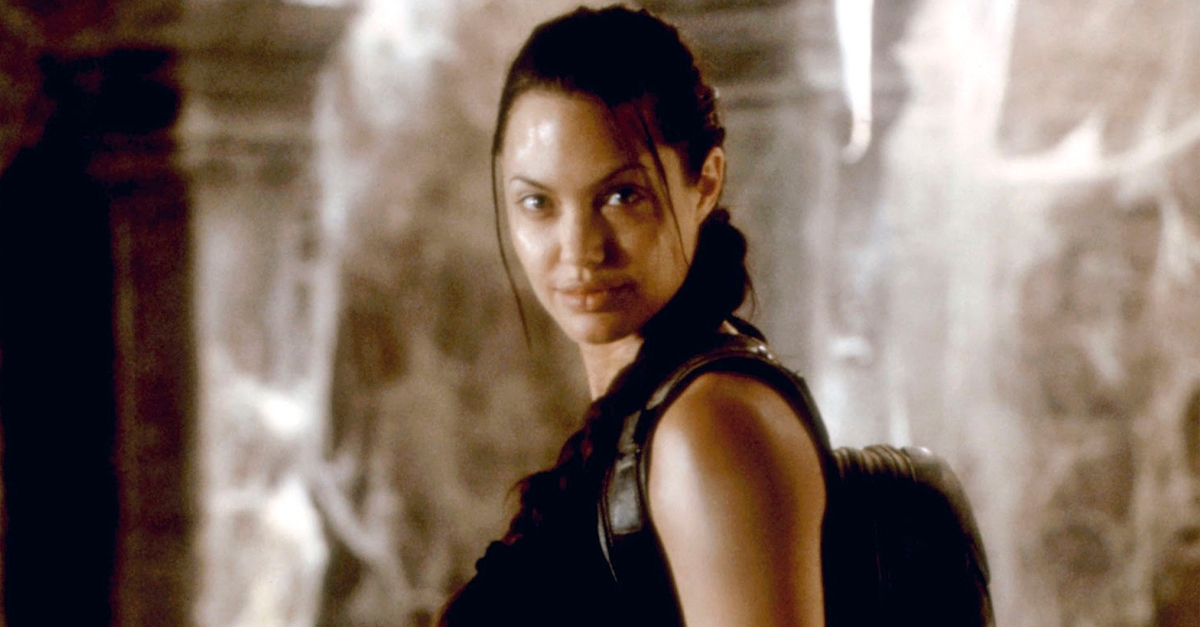 “Vingança Ao Anoitecer” é atração do Domingo Maior e Cinemaço exibe “Lara Croft: Tomb Raider”