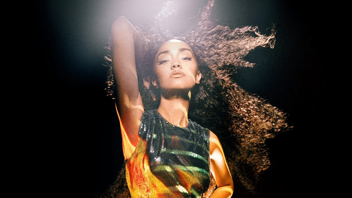 “Don’t Say Love”: Leigh-Anne lança primeiro single solo acompanhado de videoclipe superproduzido; assista!