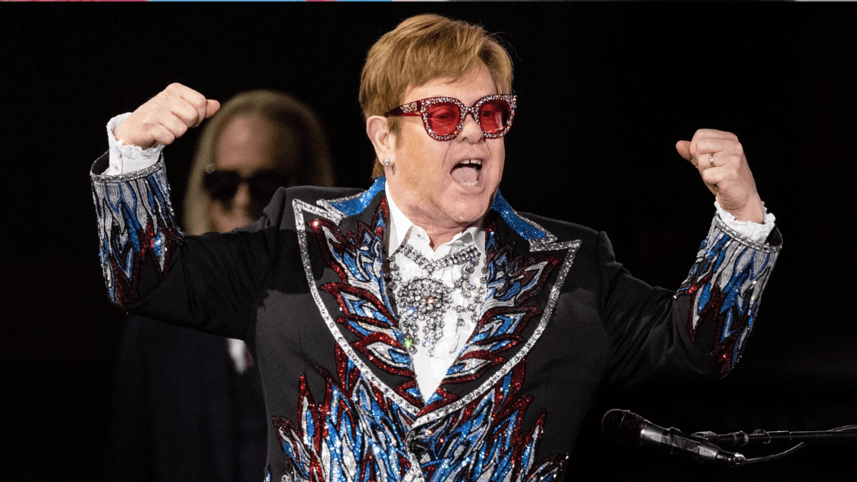 Elton John conquista status EGOT após vitória no Emmy; entenda