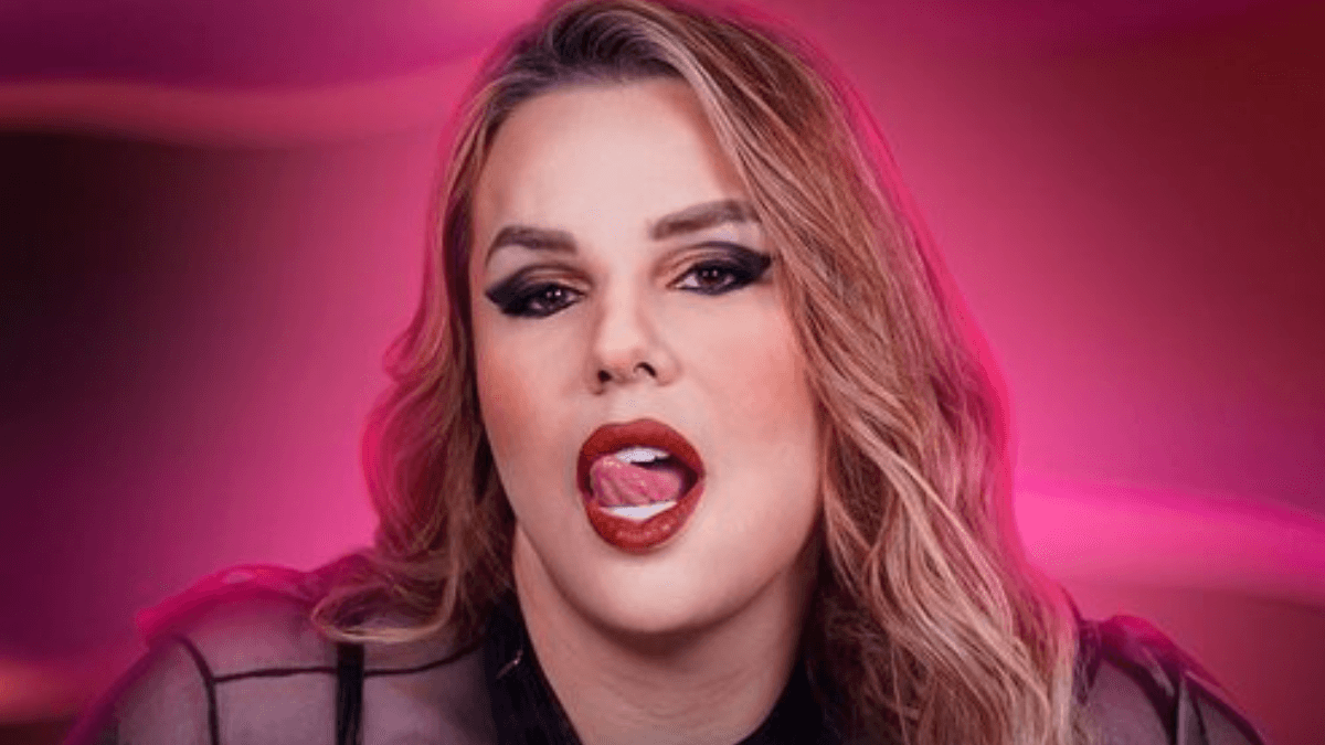 Wanessa Wolf estreia na DiaTV com conselhos amorosos para o público