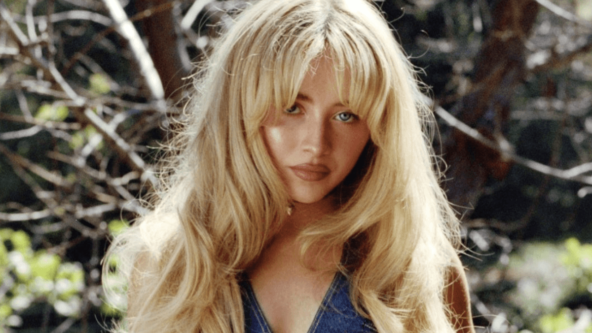 Sabrina Carpenter bate recorde na Billboard Hot 100