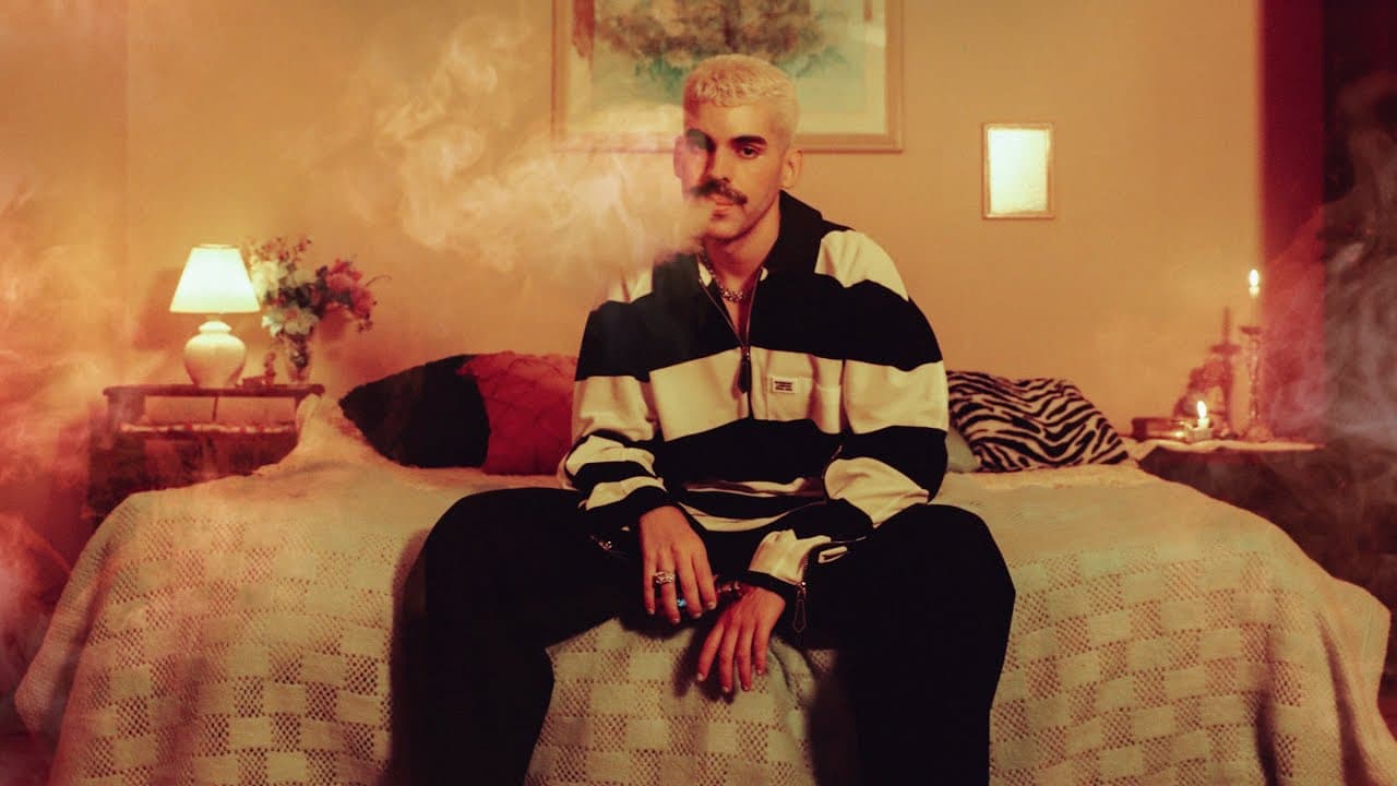 Mateus Carrilho - FAZ FUMAÇA (Videoclipe Oficial)