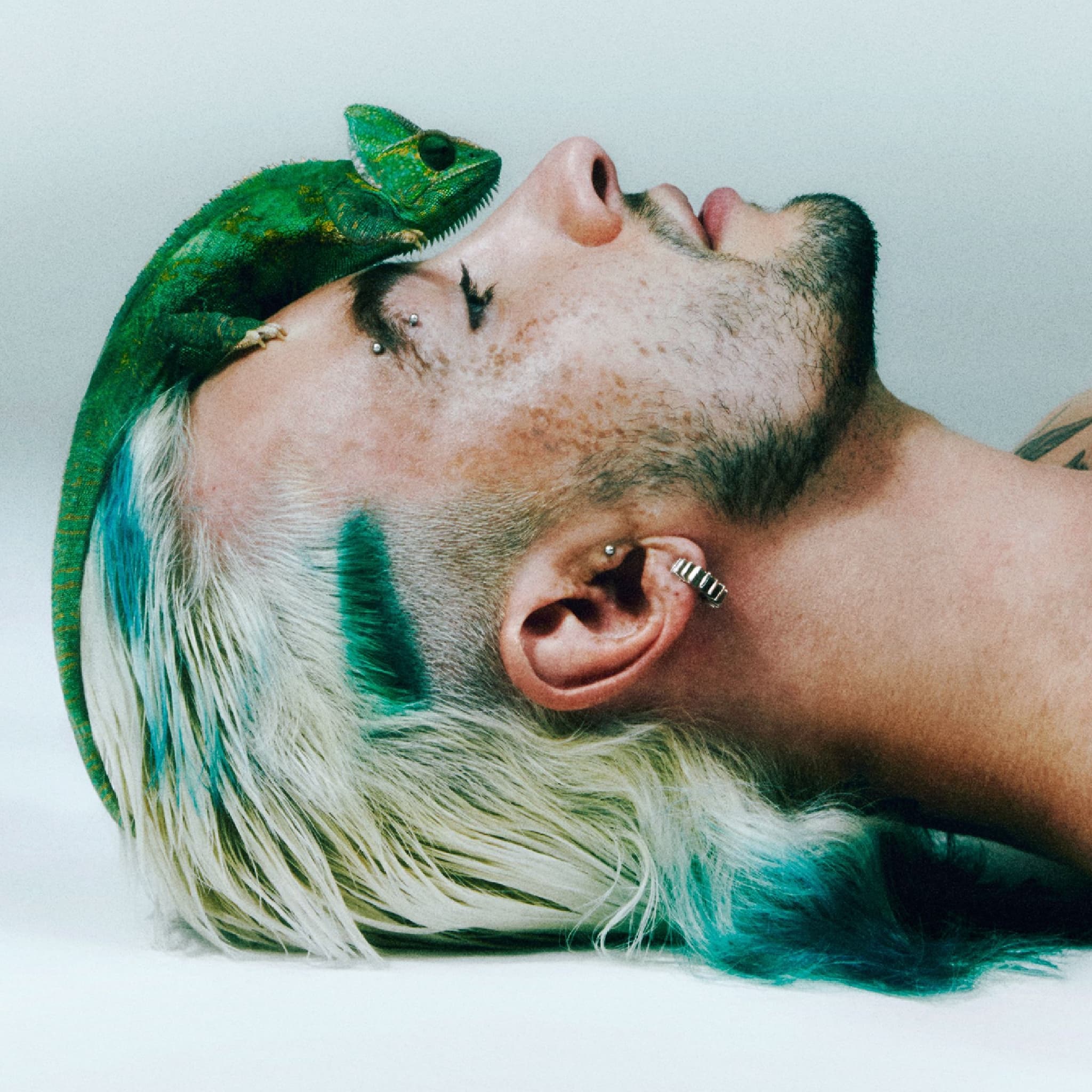 "ECDISE", primeiro álbum de CHAMELEO, chega em 21 de outubro.