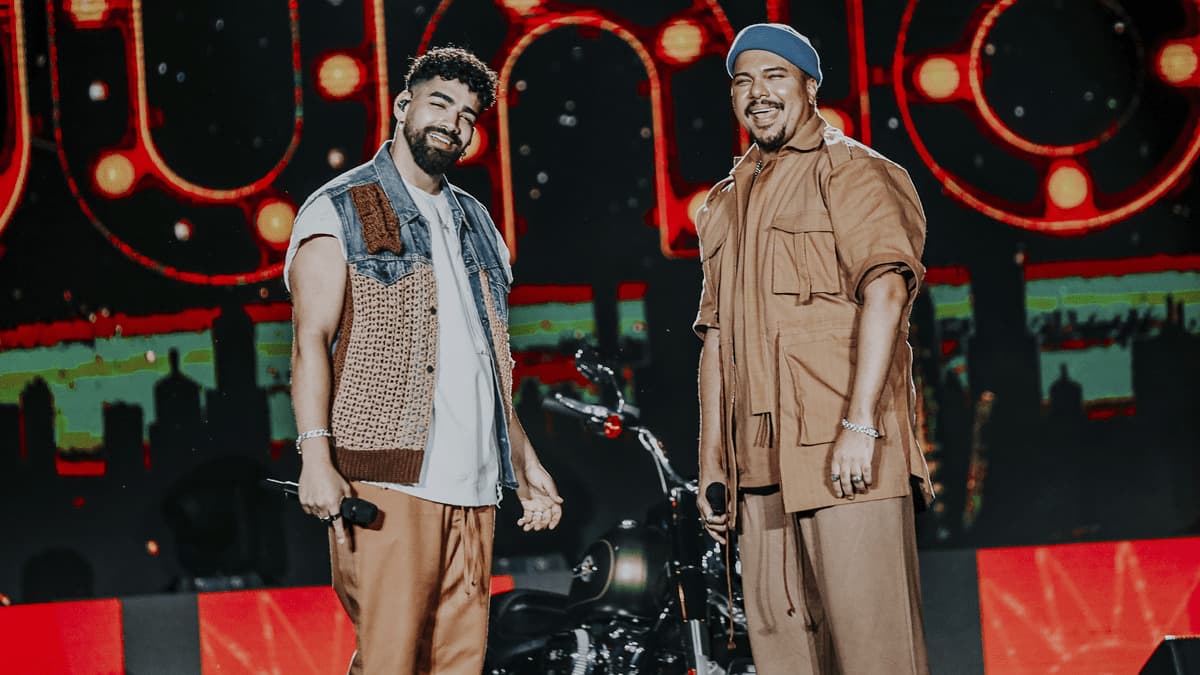 “JUNTOS” | Dilsinho e Sorriso Maroto cantam os maiores sucessos da carreira em novo DVD; assista!