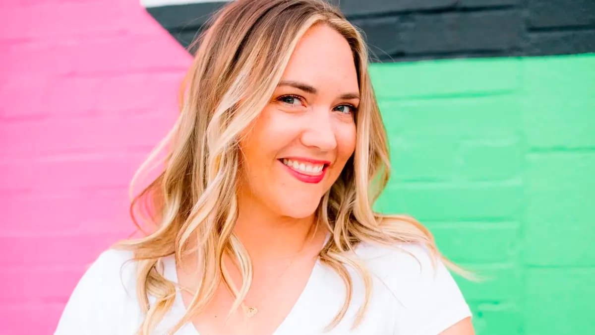 Jenna Evans Welch virá à Bienal do Livro Rio para lançar “Feitiço para coisas perdidas”