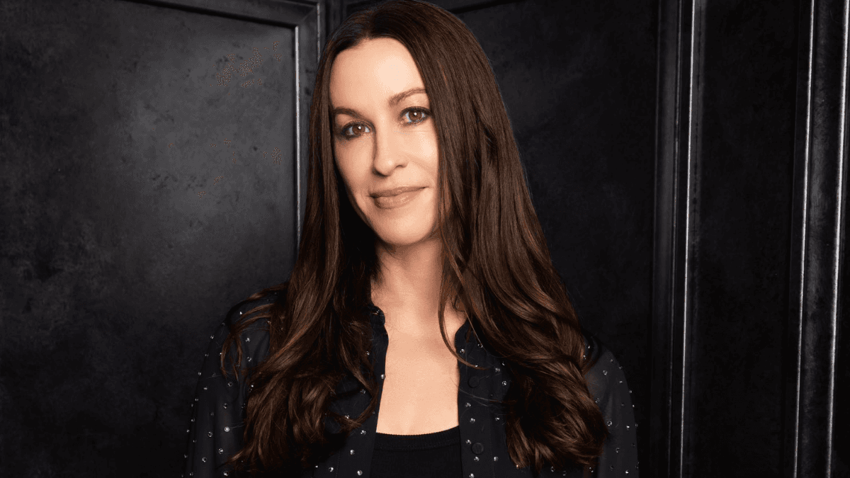 Alanis Morissette faz história com show memorável e nostálgico no Lollapalooza Brasil 2025