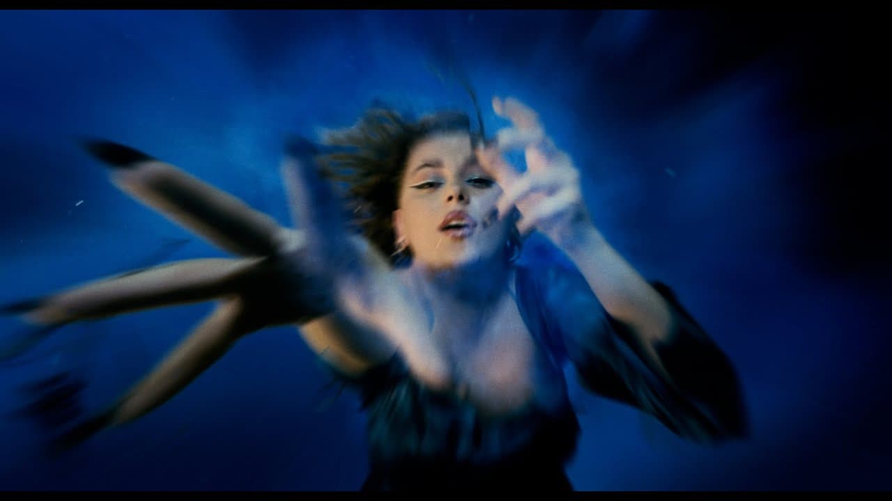 Chiara Foschiani - Sabotage (Official Video)