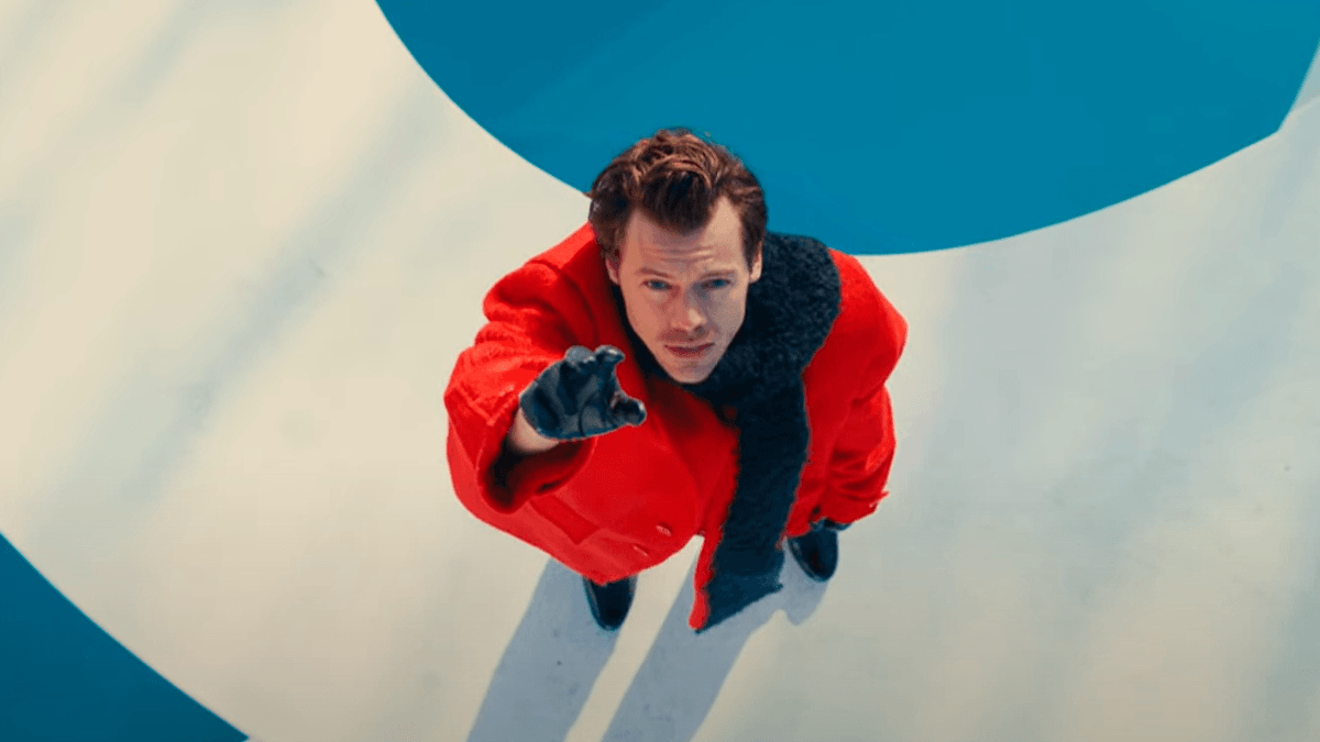 “Harry’s House” | Harry Styles lança aguardado terceiro disco da carreira e é aclamado pela crítica; ouça!