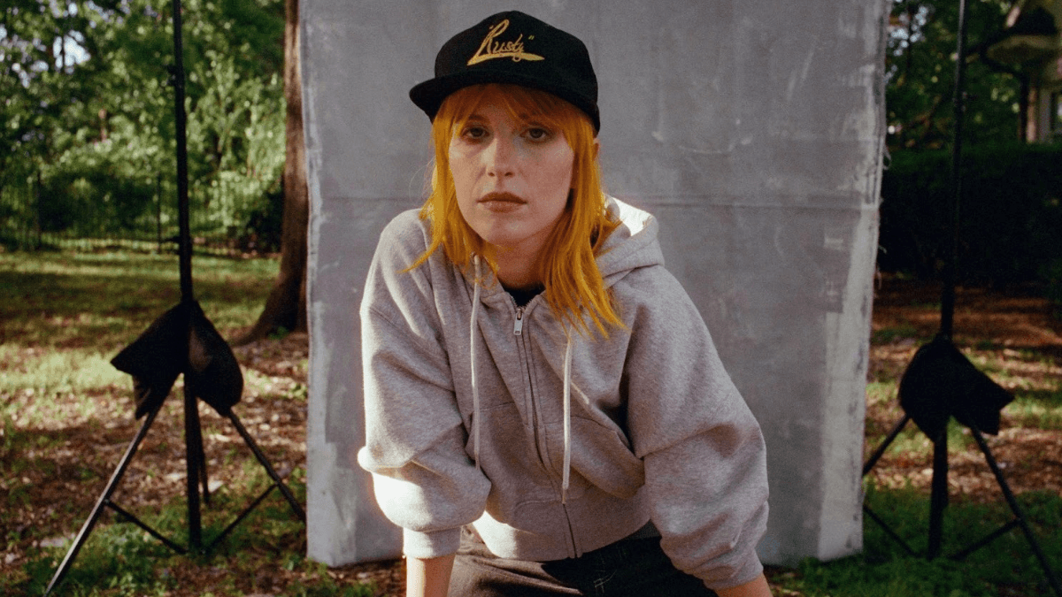 Hayley Williams lança novo single “Good Ol’ Days” e anuncia versão física de “Ego Death At A Bachelorette Party”